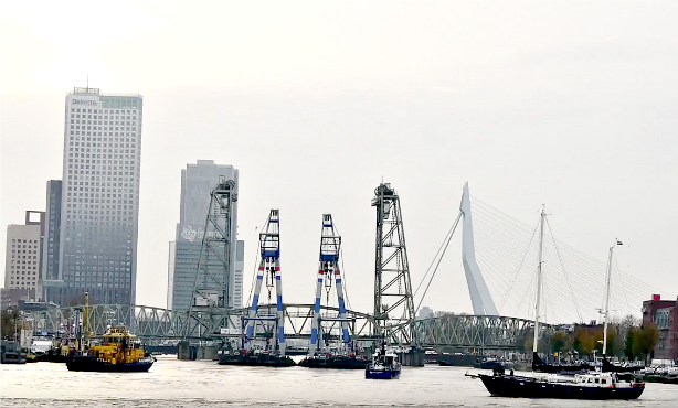 Rotterdam's historic bridge finally complete