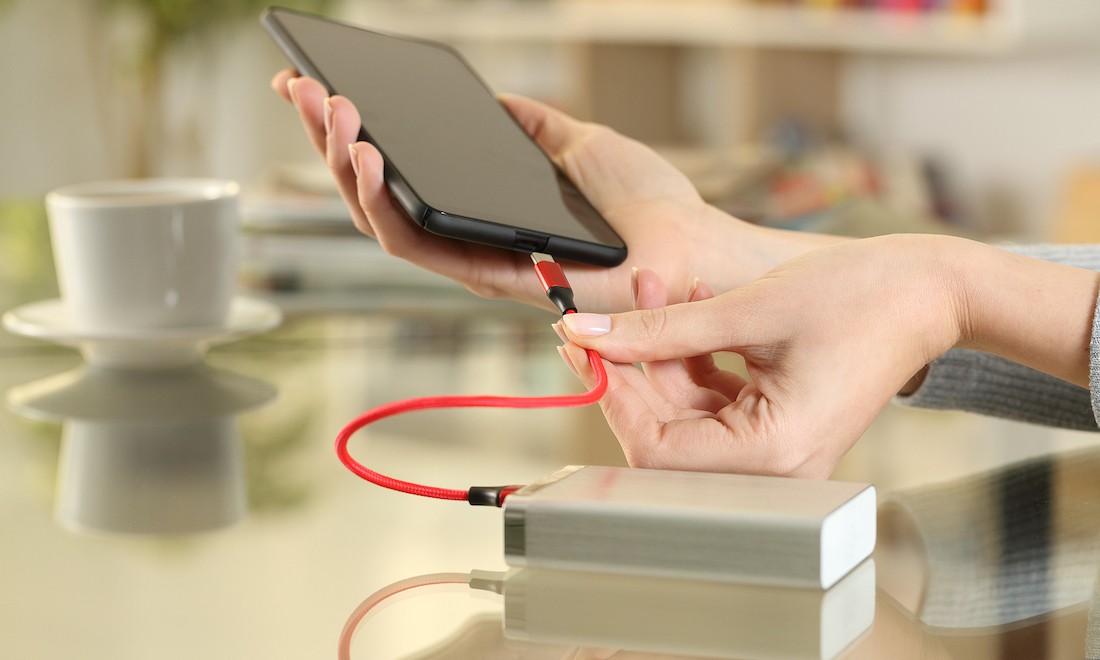 European Commission proposes standard charger for smartphones