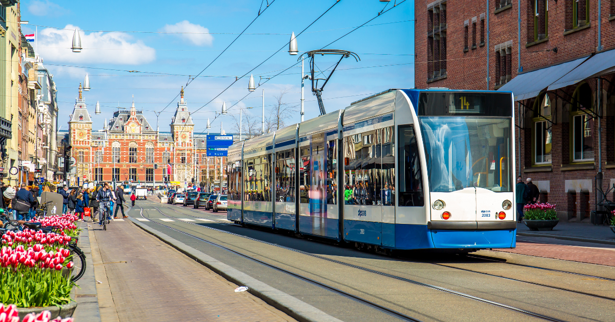Planned budget cuts for Dutch public transport to be scrapped