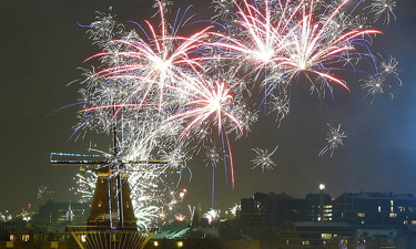 NYE 2012-2013: More than a dozen ways to celebrate!