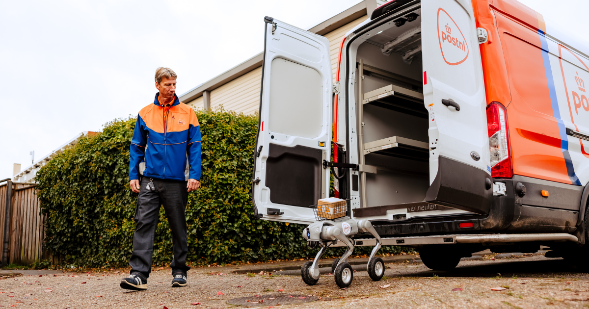 Robot dogs help PostNL delivery workers in new experiment