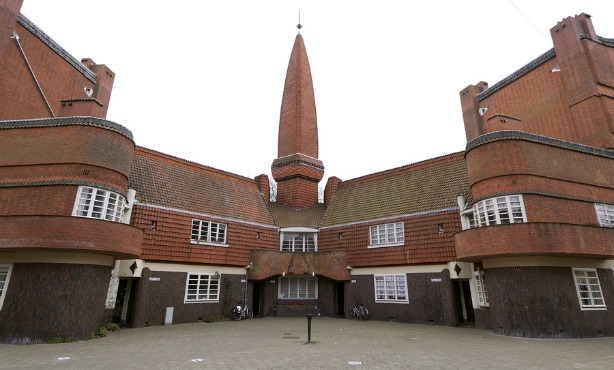 100 years of the Amsterdam School: architects of change