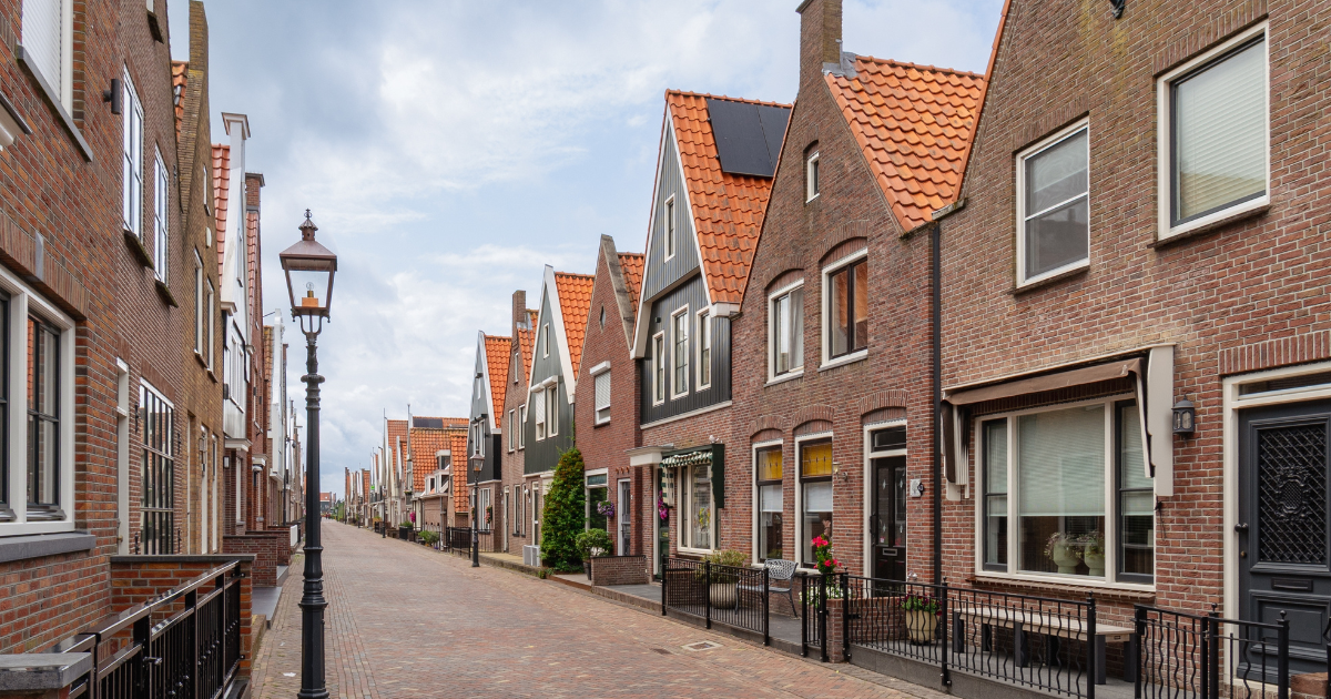 More internationals in the Netherlands buy homes as rental supply declines
