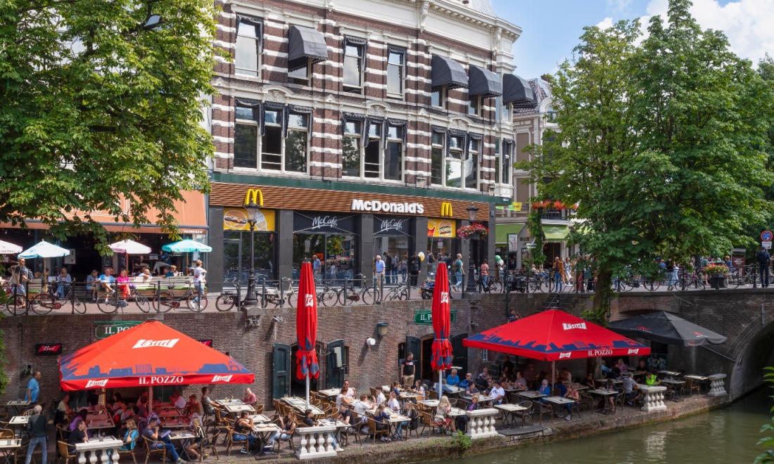 McDonald’s reveals scented billboards in the Netherlands