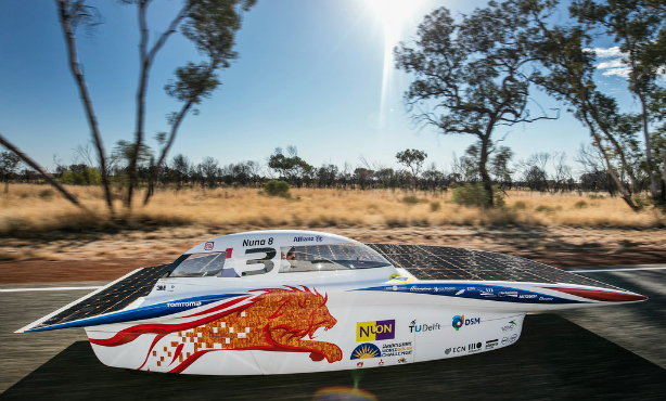 Dutch teams take top spots in 2015 World Solar Car Challenge