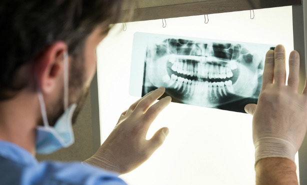 Poor dental health can damage your heart: Dutch researcher