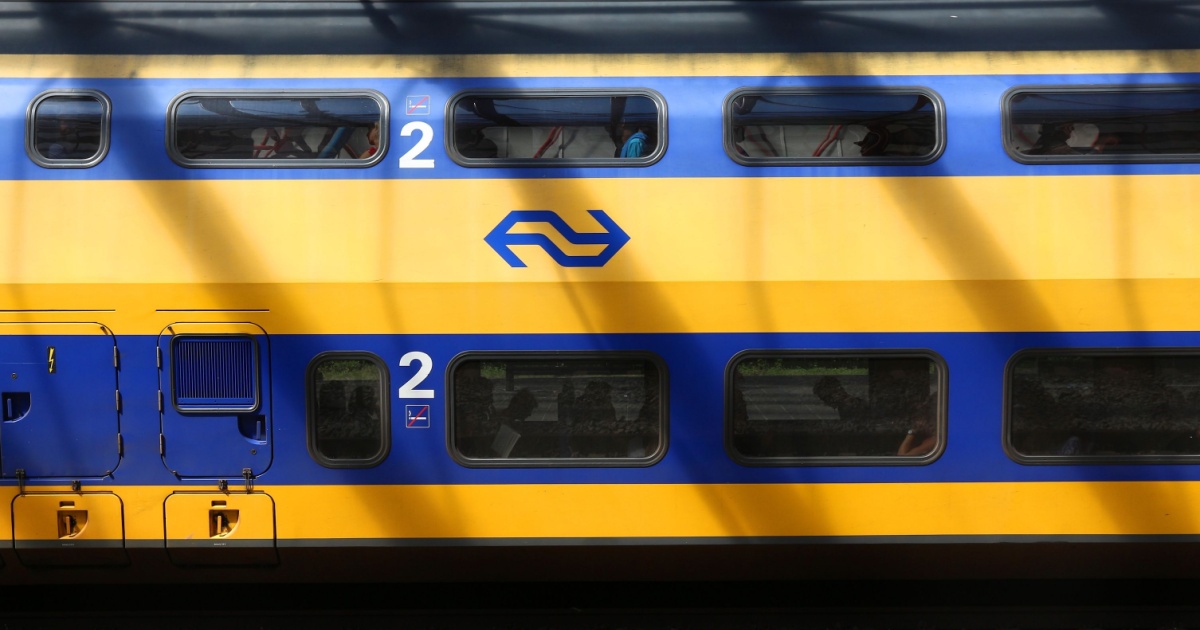 NS trains were on time more often in 2025, but problems remain