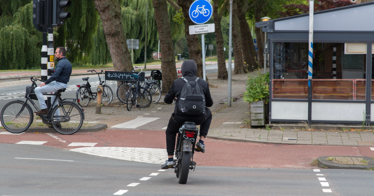 The Netherlands to introduce helmet requirement for e-bike riders under 18